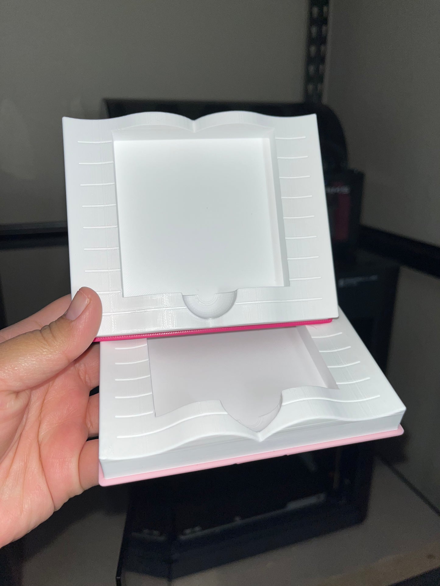 3D Printed “Book” Sticky Notes Holder