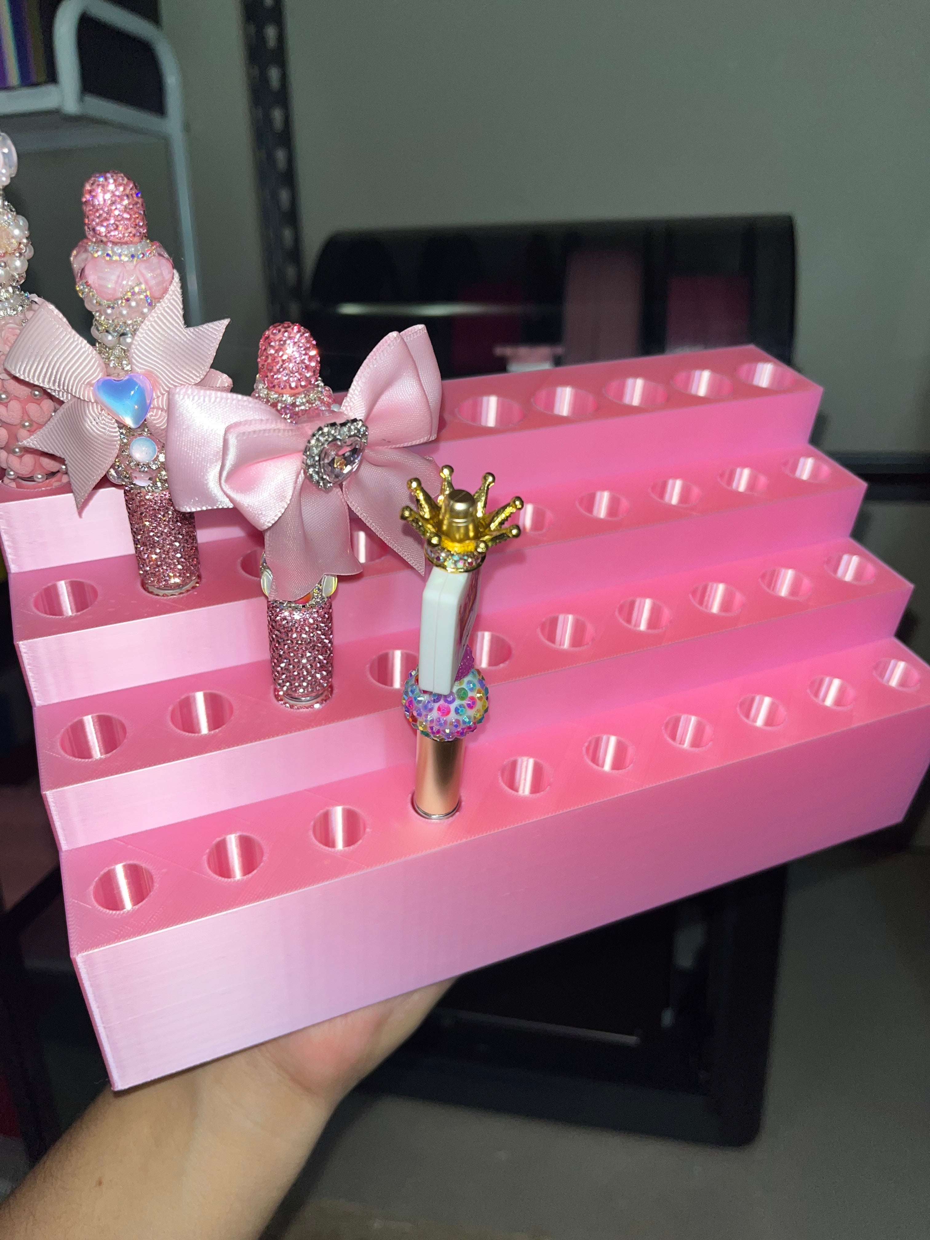 Pen Display for different size pens (fits 40 pens) Vertically