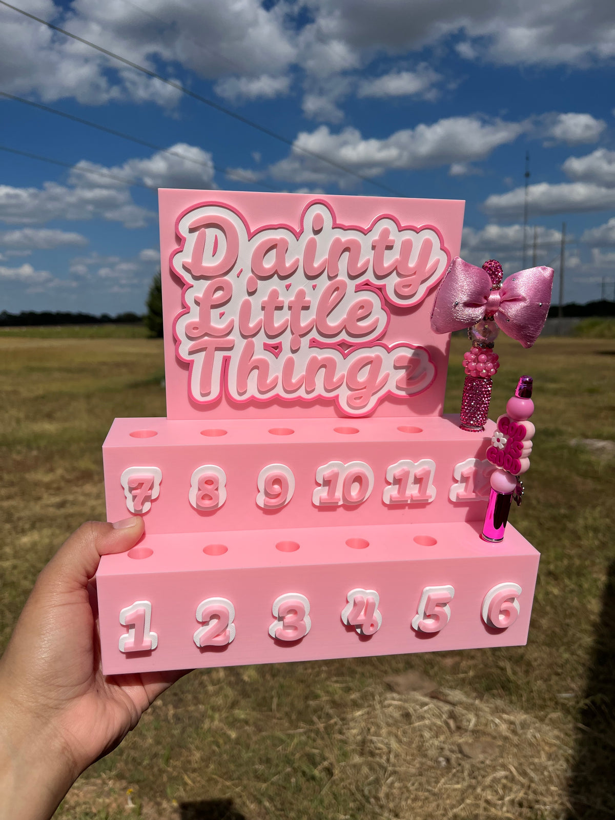 Display for Regular/Rhinestone Pens (13mm, 15mm) with numbers and name plate
