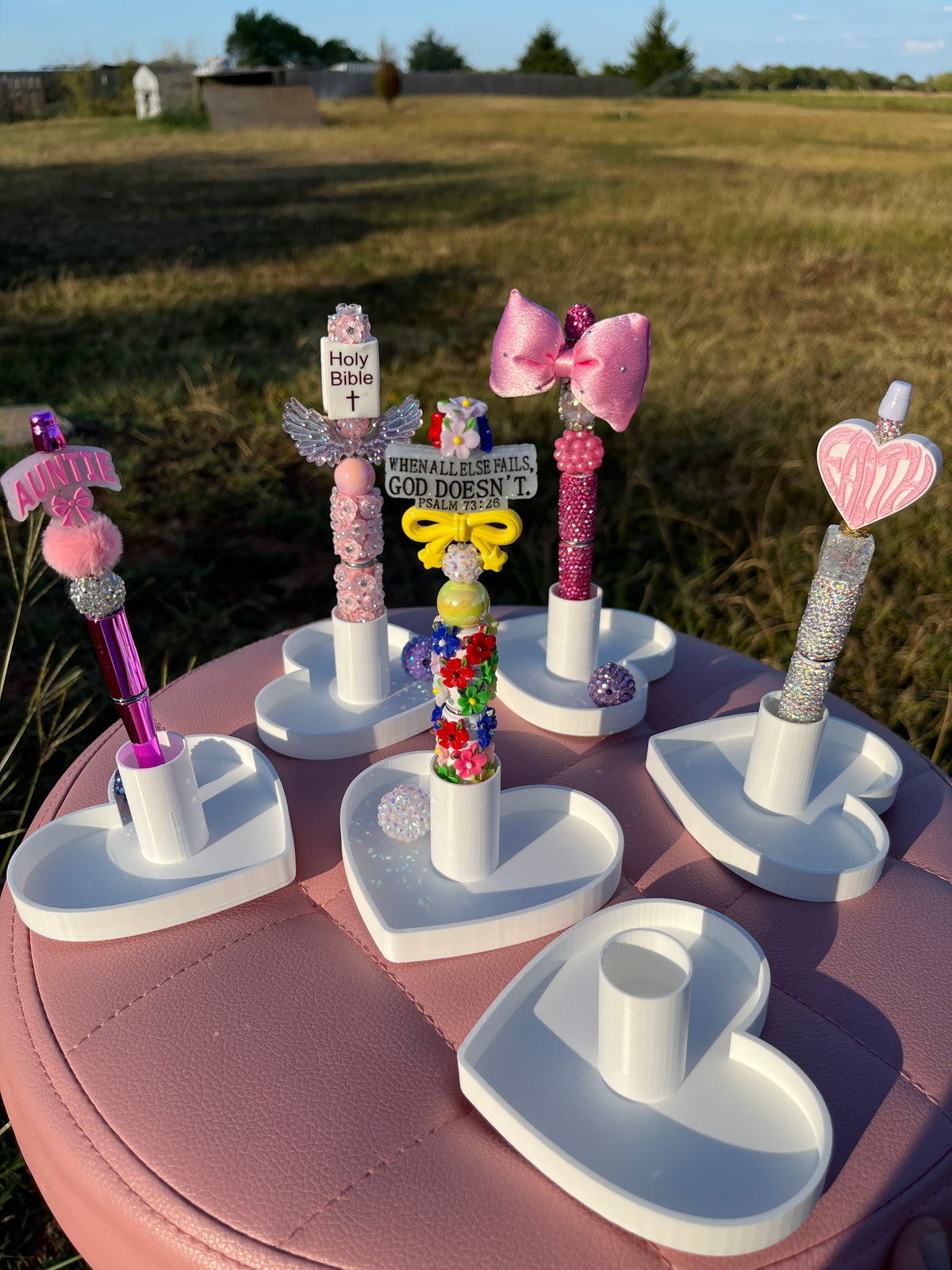 *Universal Size Heart Pen Stand with Tray (21mm)