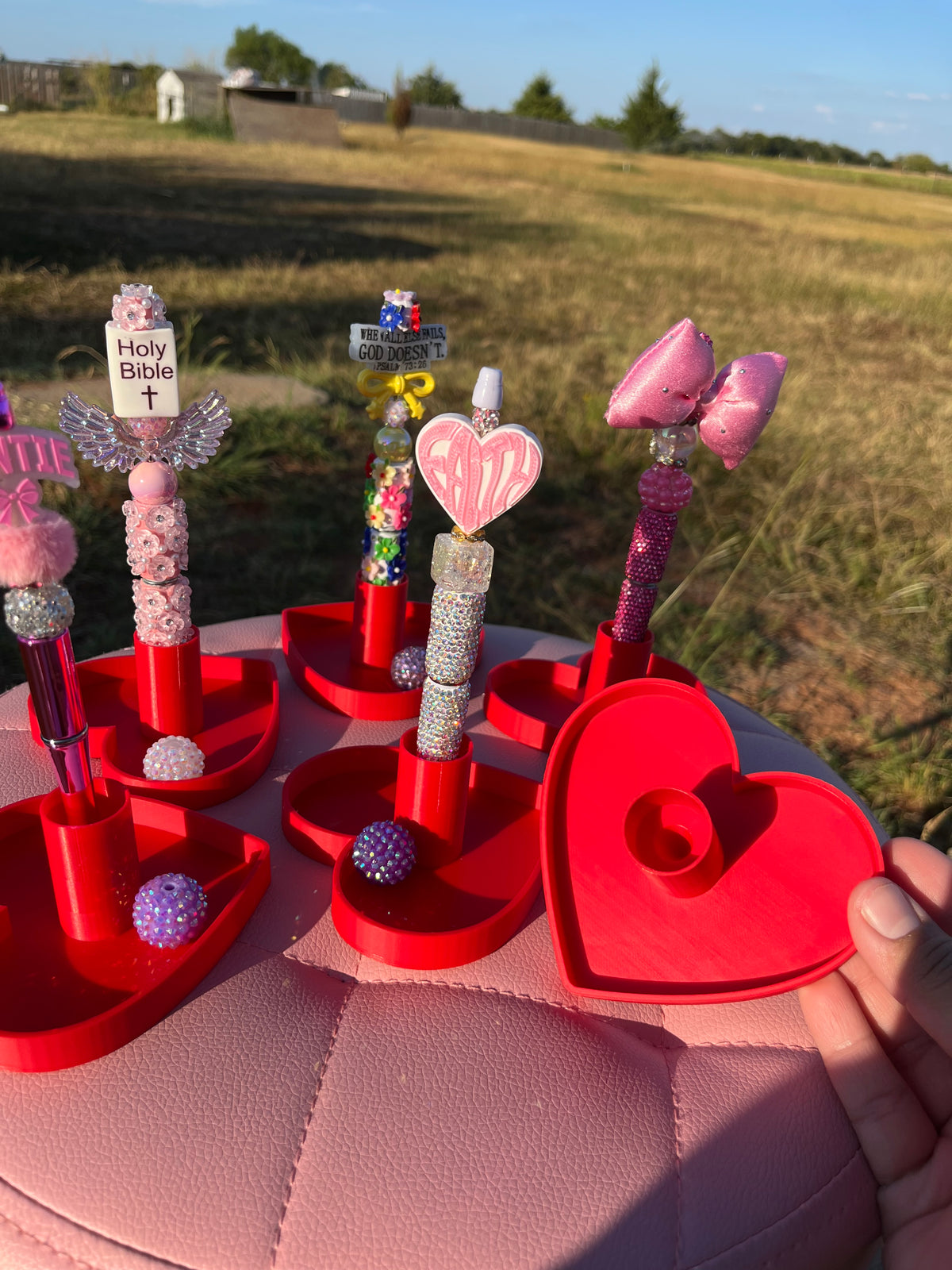 *Universal Size Heart Pen Stand with Tray (21mm)