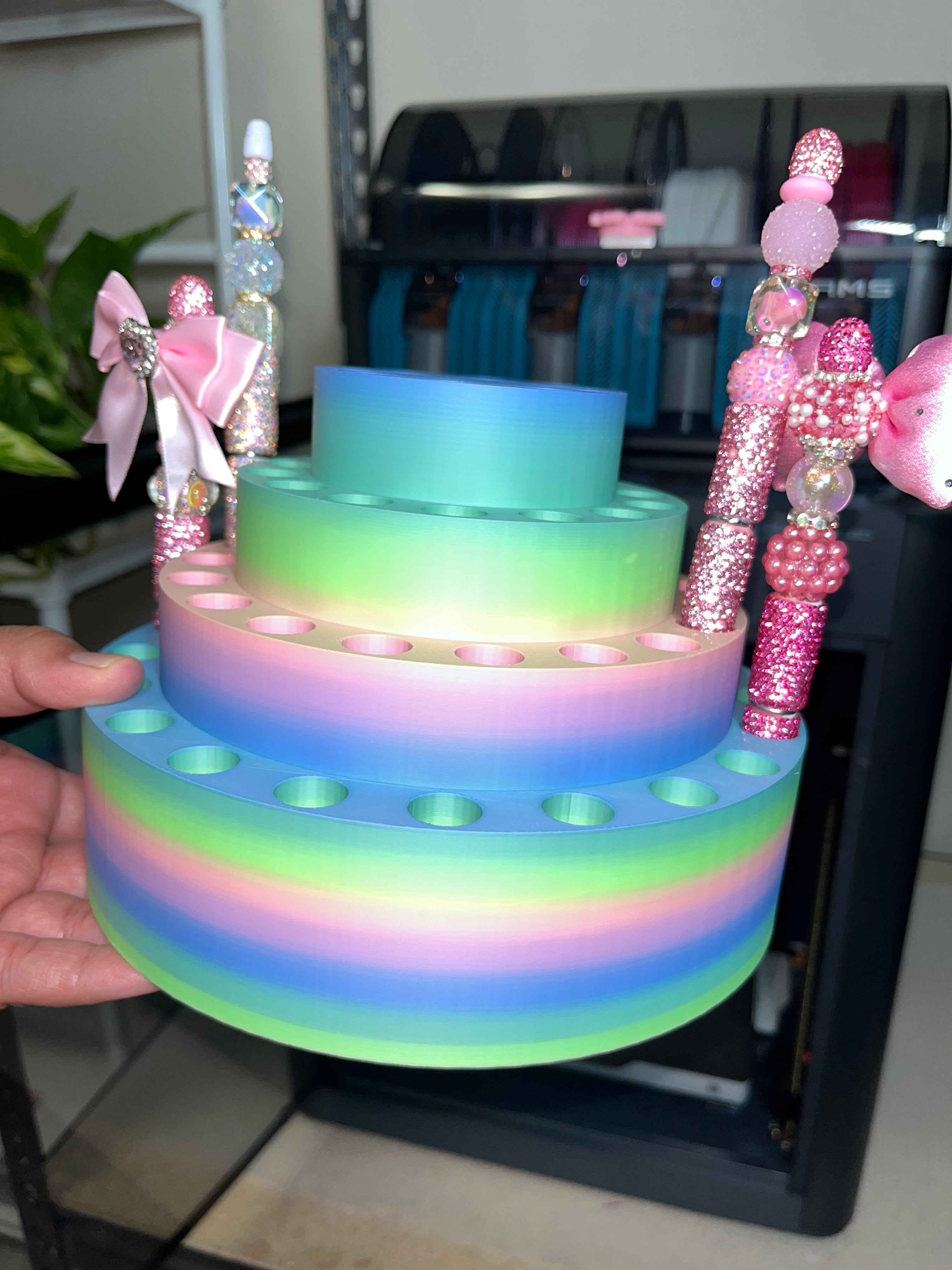 Old Design 3D Printed Round Pen Display for Fancy Pens