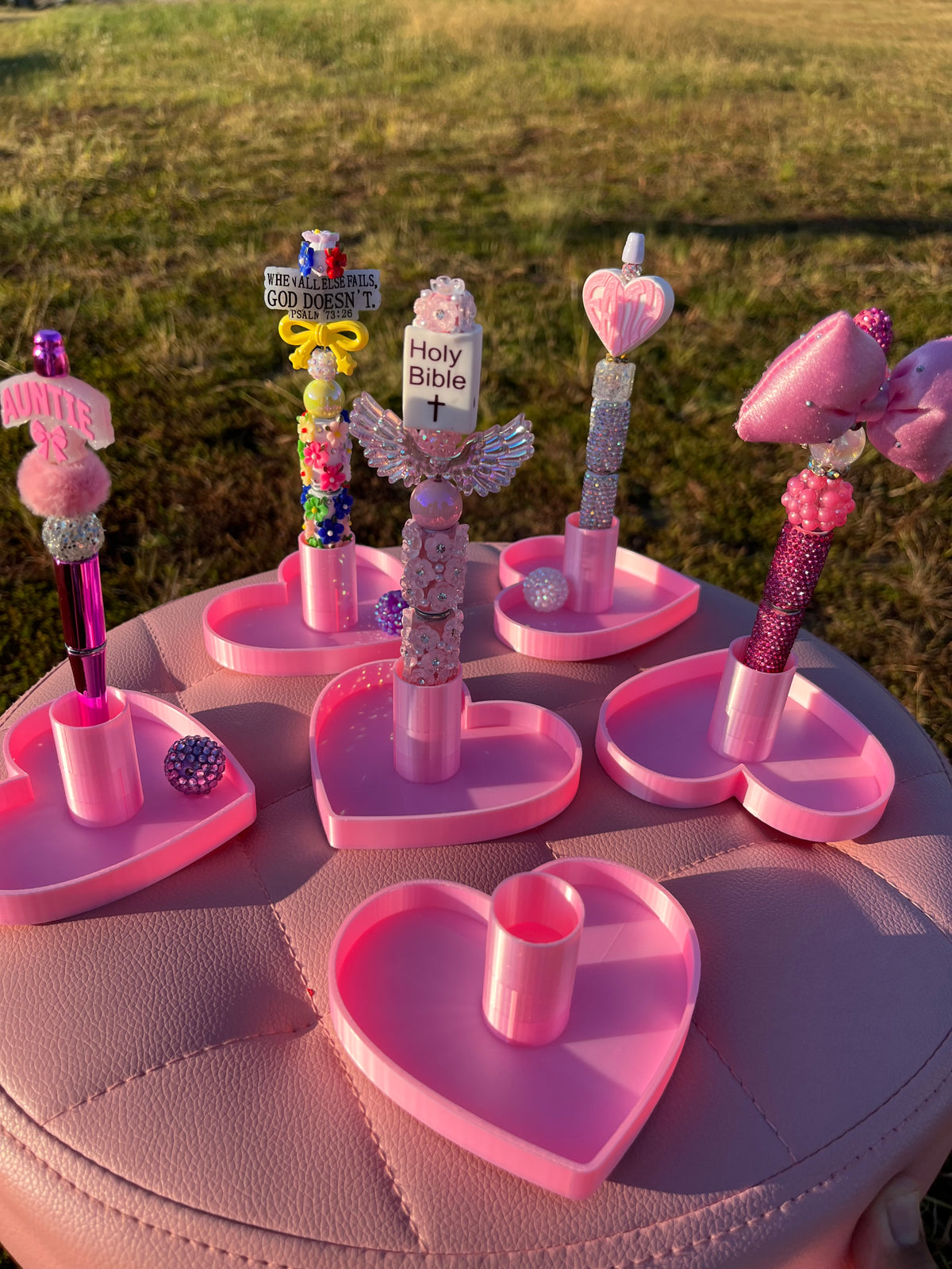 *Universal Size Heart Pen Stand with Tray (21mm)