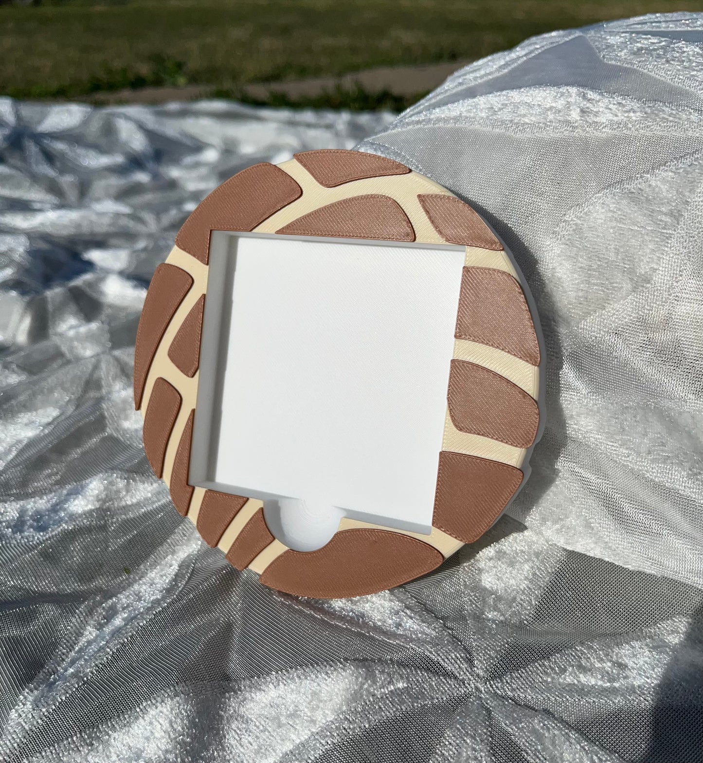3D Printed “Concha” Sticky Notes Holder