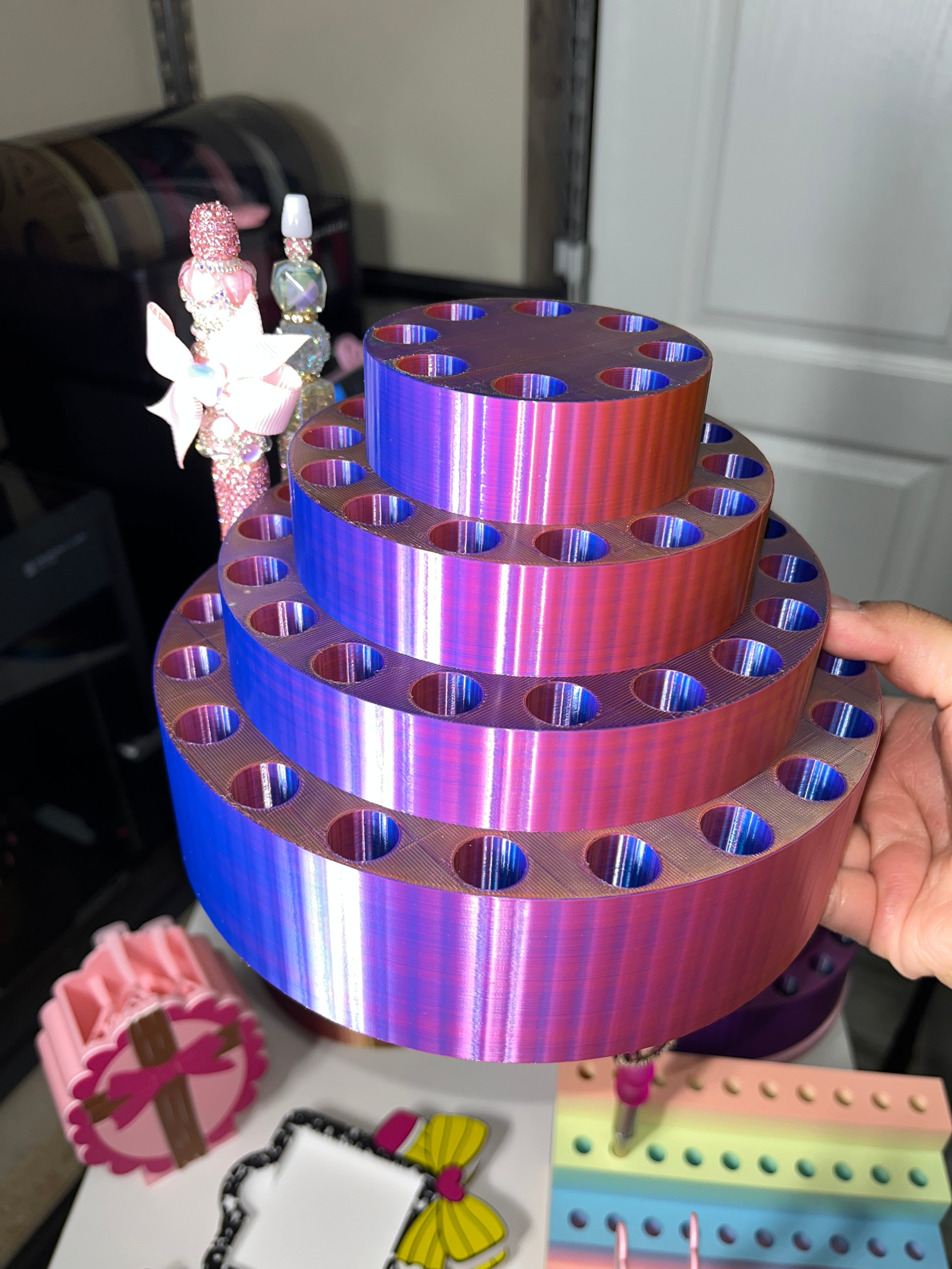 Old Design 3D Printed Round Pen Display for Fancy Pens