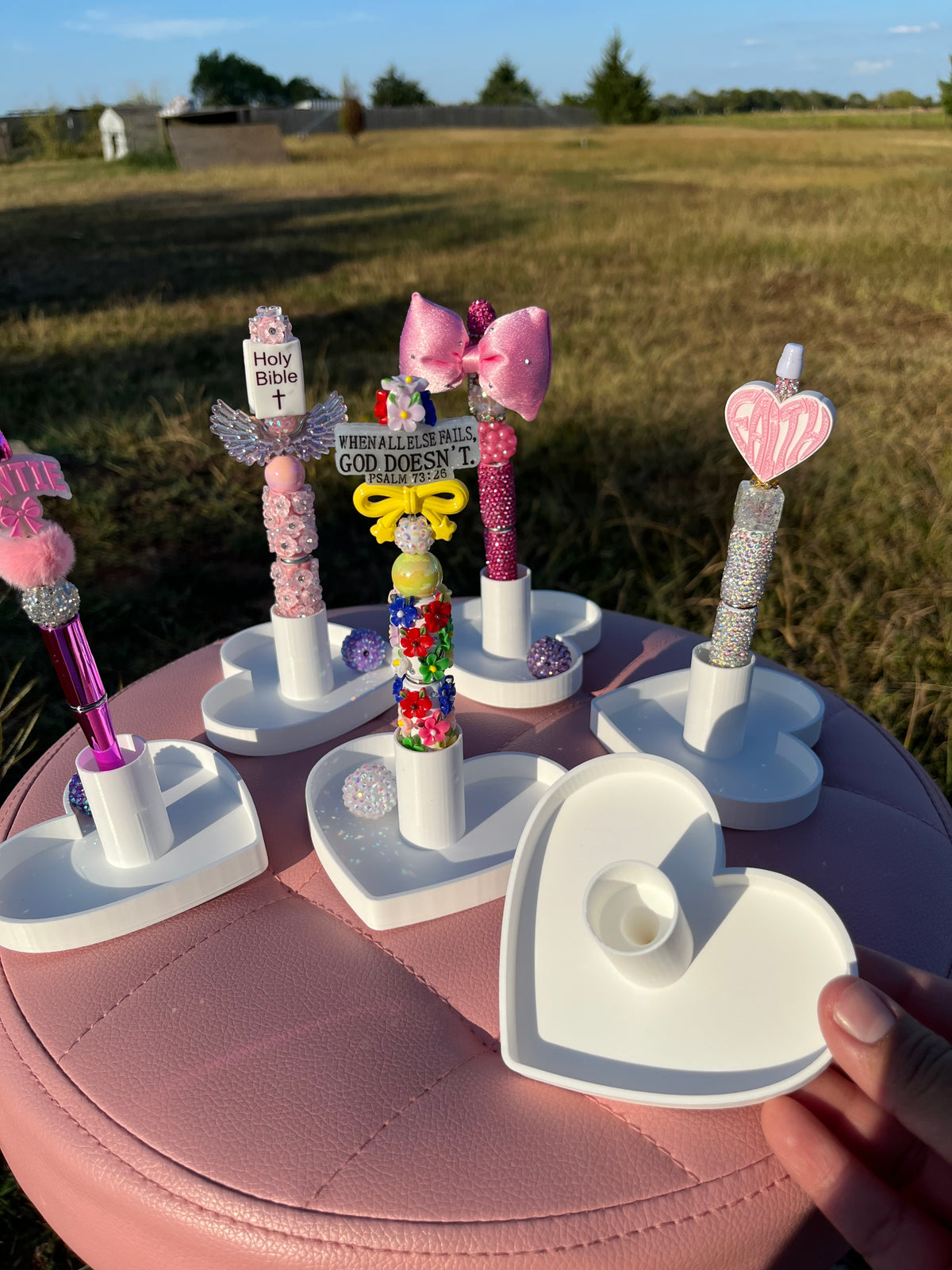 *Universal Size Heart Pen Stand with Tray (21mm)