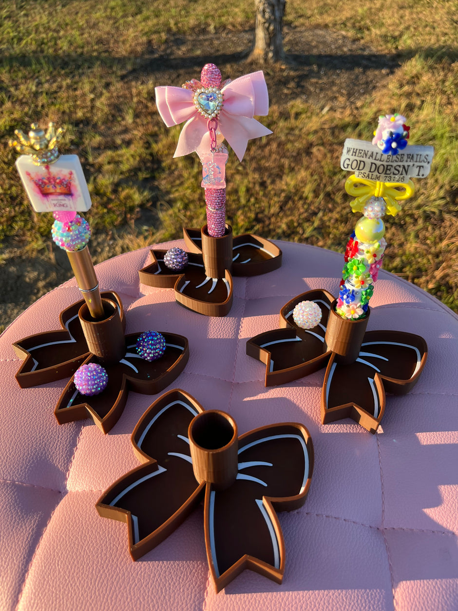 *Universal Size Bow Pen Stand with Tray (21mm)