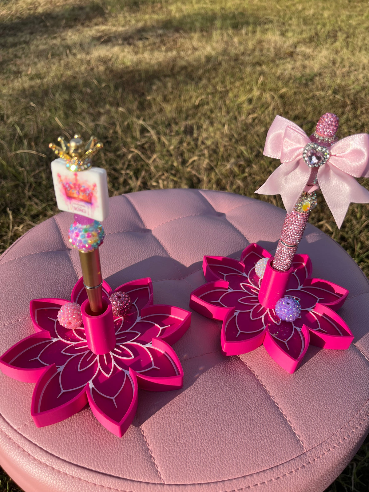 Flower Pen Stand with Tray for Regular or Rhinestone Pens