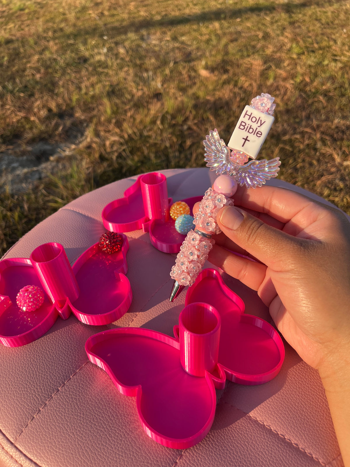 Butterfly Pen Stand with Tray for Clay Pens Only (21mm)