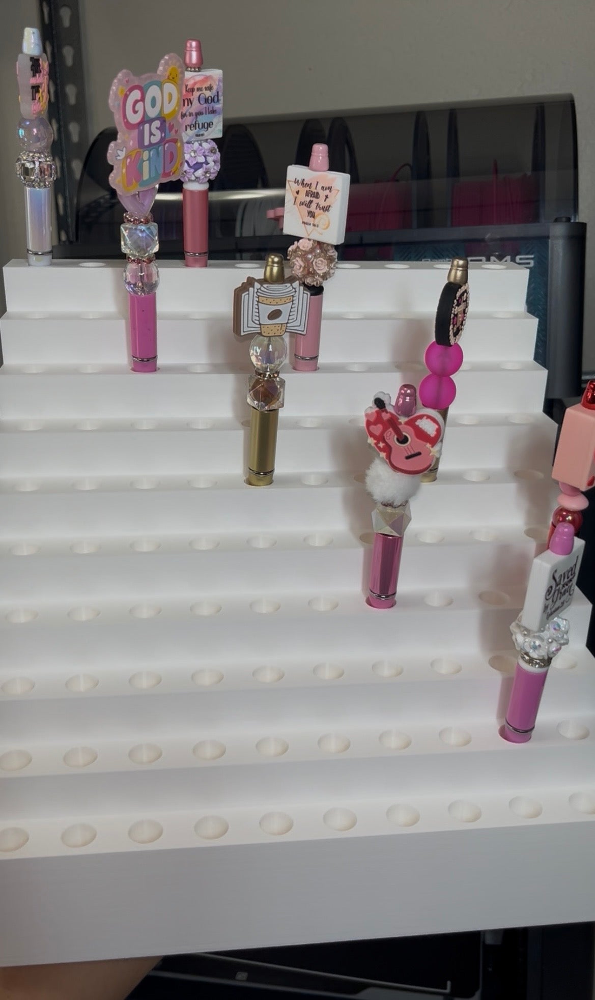 Pen Display for 100 Regular Pens