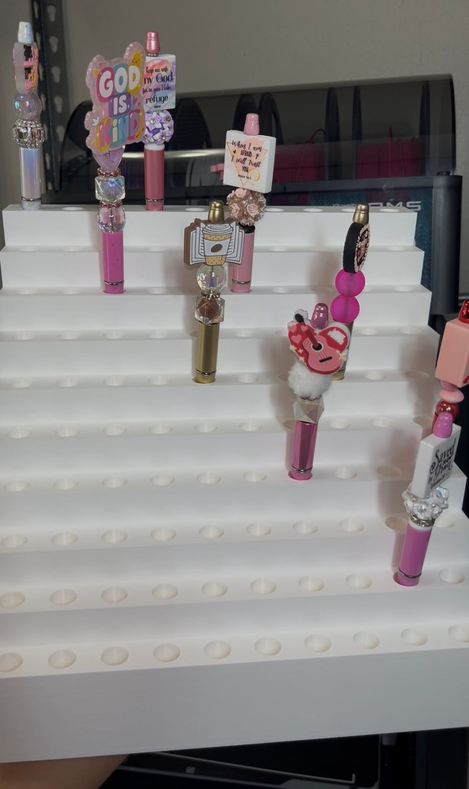 Pen Display for 100 Regular Pens
