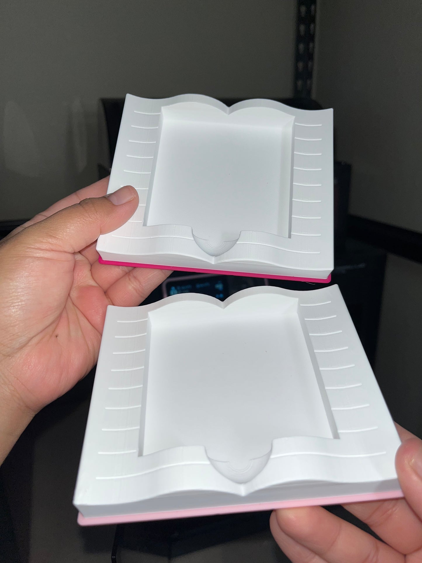 3D Printed “Book” Sticky Notes Holder