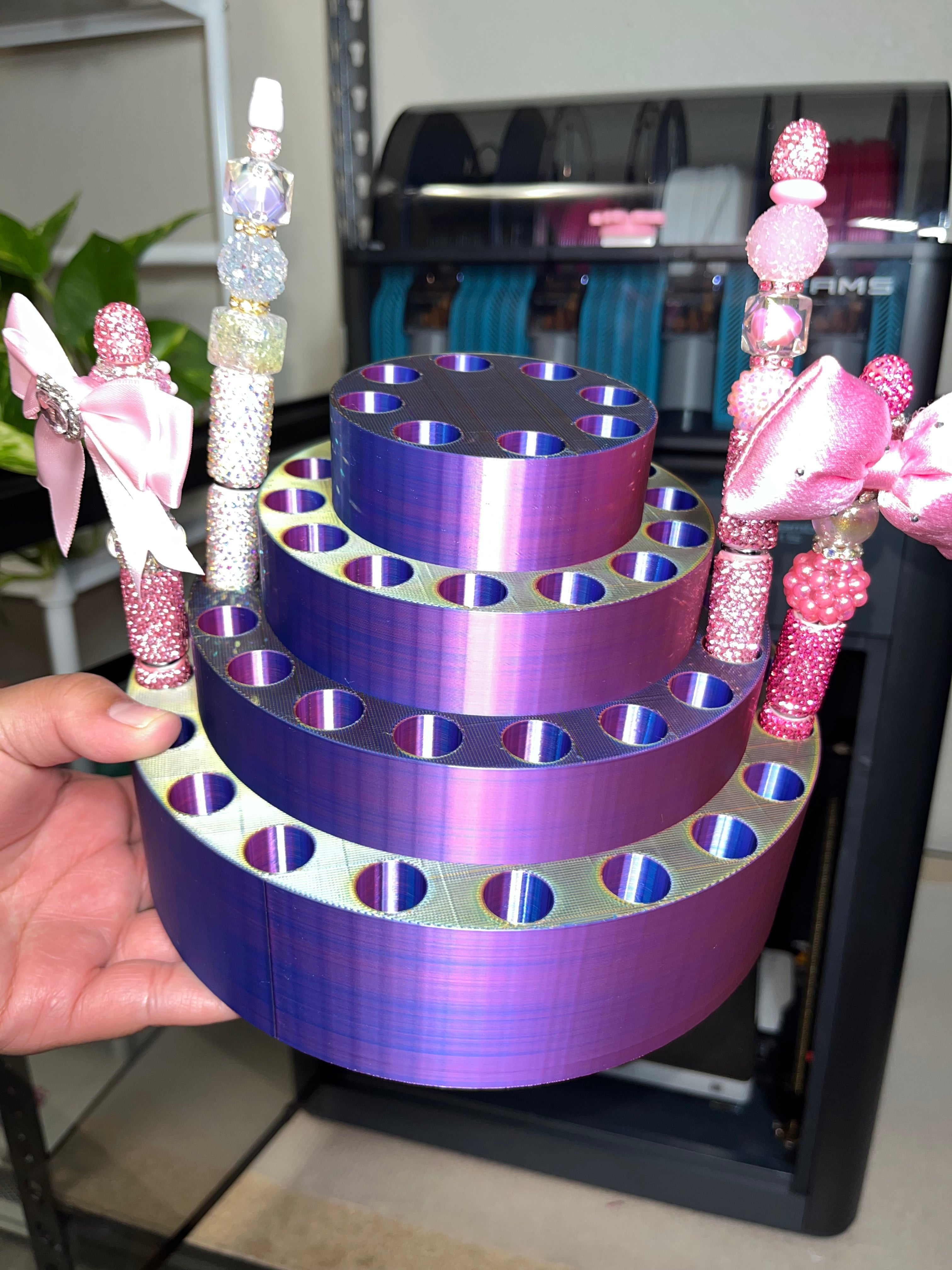 Old Design 3D Printed Round Pen Display for Fancy Pens