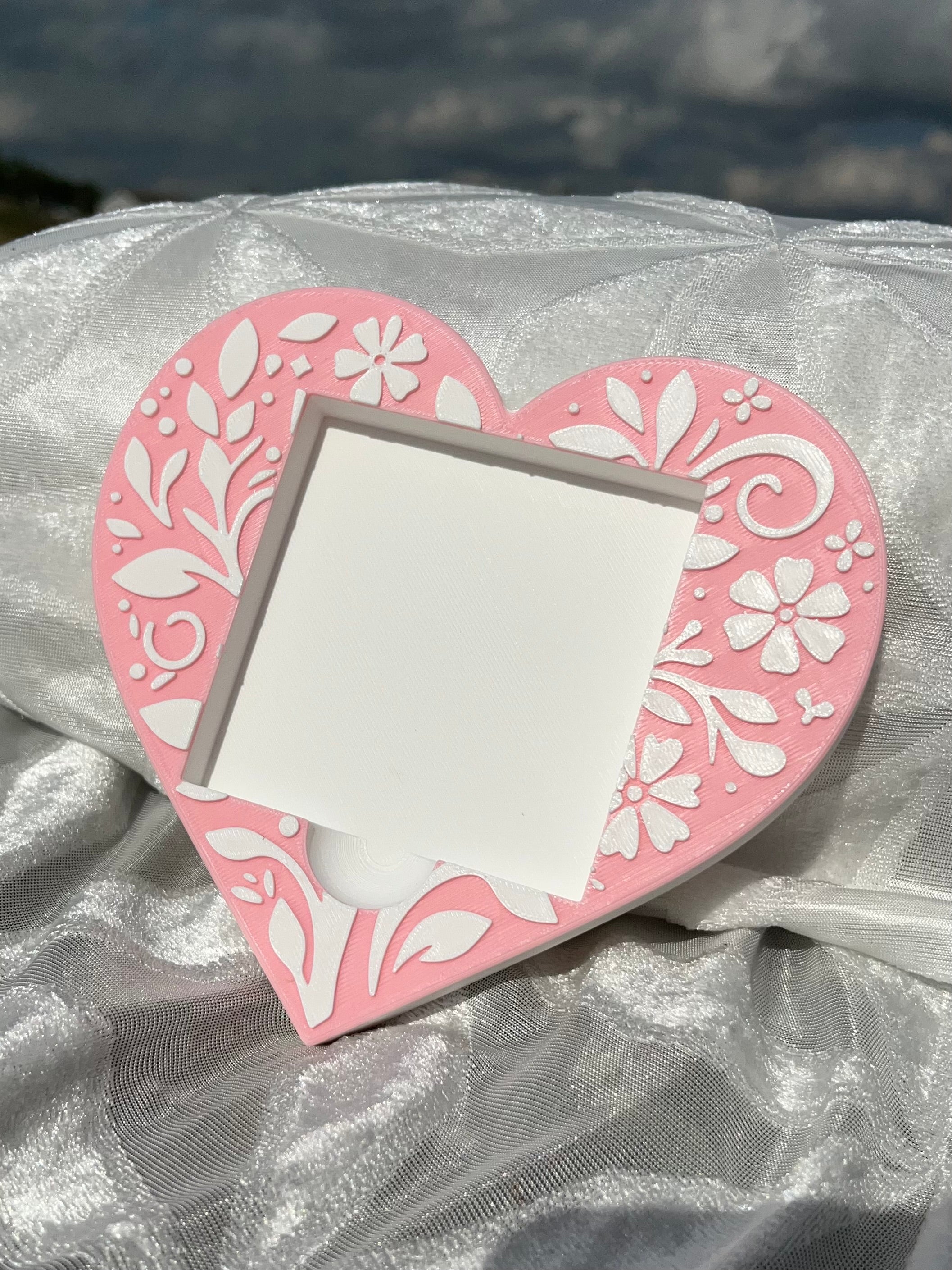 Heart Sticky Notes Holder