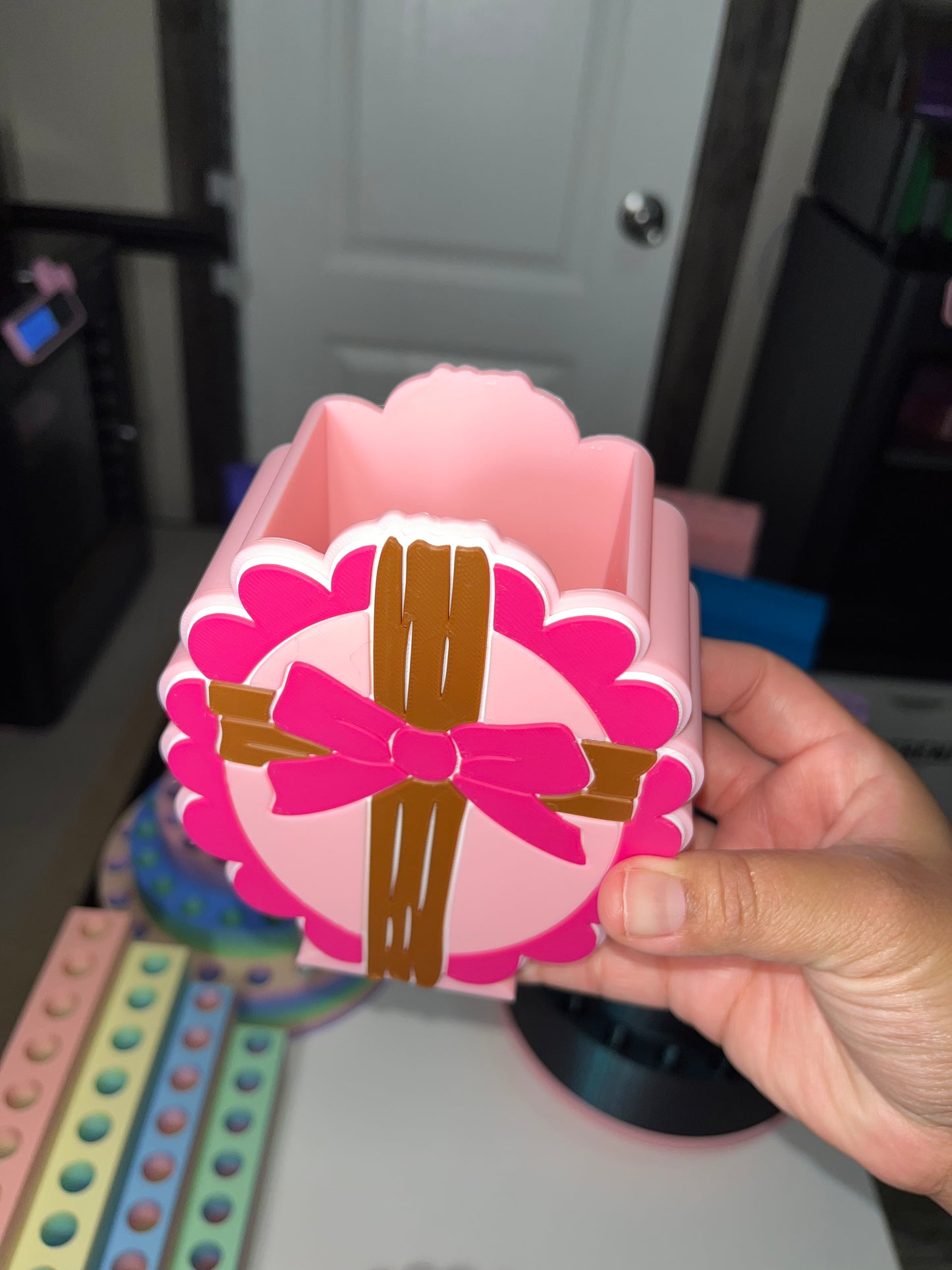 3D Printed Cross Pen Holder