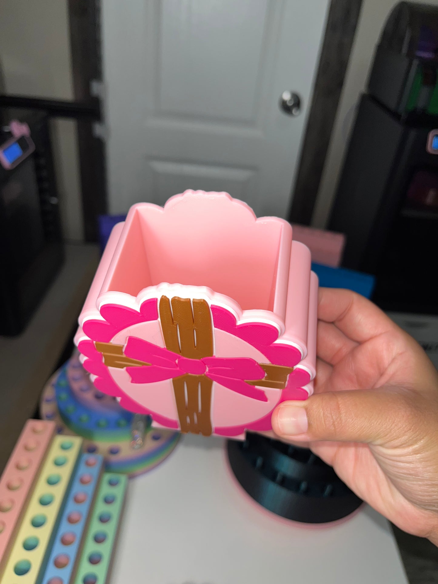 3D Printed Cross Pen Holder